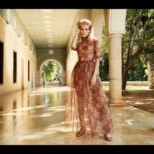 Doen Jacques Dress Size Medium NWT